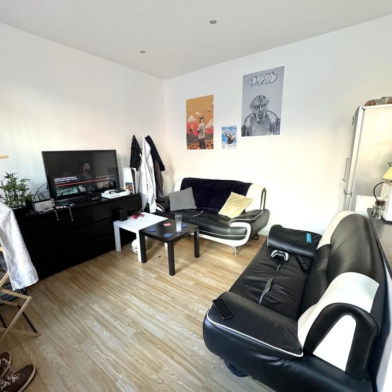 3 bedroom terraced house to rent - Photo 1