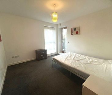 2 bedroom apartment to rent - Photo 4