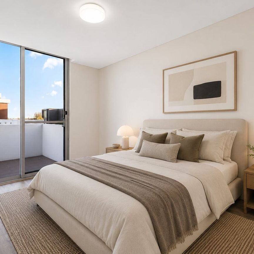 Contemporary dual level penthouse - Photo 1