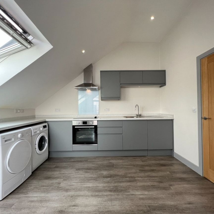 3 bed Apartment for Rent - Photo 1