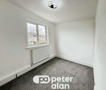 Tairfelin, Bridgend, CF31 - Photo 2