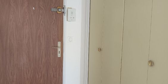 Appartement à louer - REIMS HYPER CENTRE - Photo 3