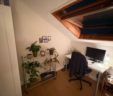 Room in a Shared House, Broomfield Crescent, LS6 - Photo 5