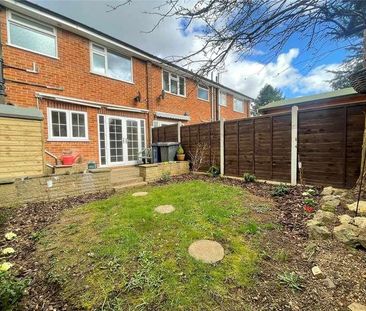 Manor Lea Close, Milford, Godalming, Surrey, GU8 - Photo 6