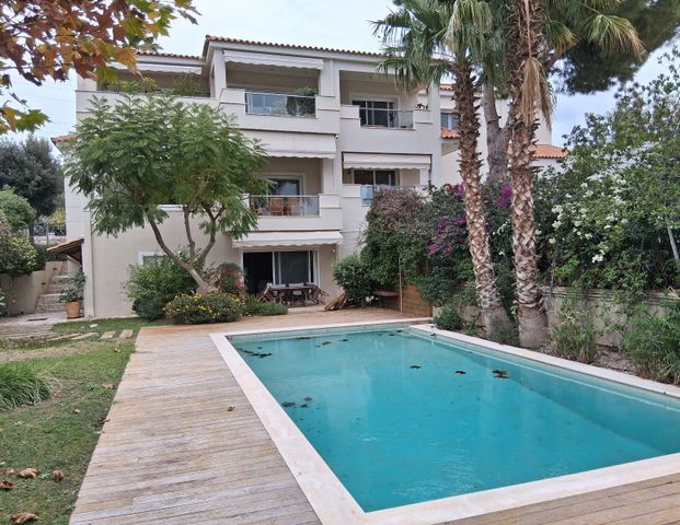 Μεζονέτα για ενοικίαση - Καλύβια Θορικού, - Photo 1