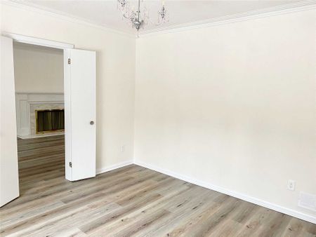 For Lease - 1268 CLEAVER Drive, Oakville, Ontario - Photo 5