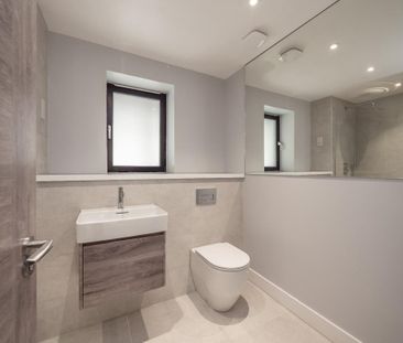 3 bedroom terraced house to rent - Photo 3