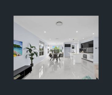 Modern Family Living, Just Minutes from Schofields Station - Photo 2