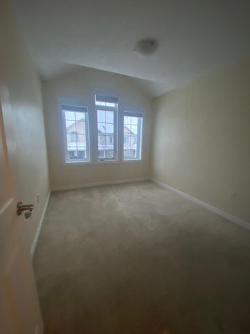 For Lease - 570 Linden Drive Unit# 38, Cambridge, Ontario - Photo 4