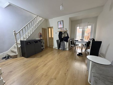 Bostock Avenue, Northampton - Photo 2