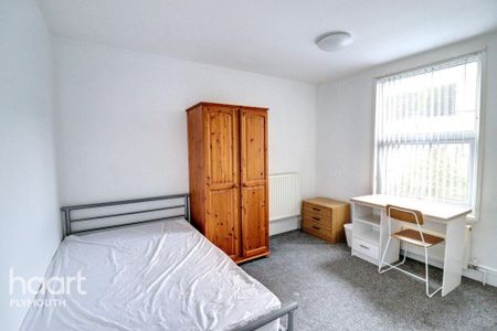 1 bedroom in a house share to rent - Photo 5
