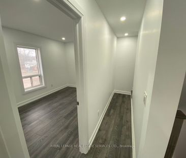 Detached Home For Lease | W8008924 - Photo 6