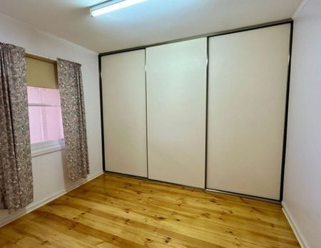 To register & apply for this property, please use this link: https://snug. com/ - Photo 3