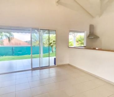 Location Maison 4 pièces 90m² PETIT BOURG 97170 - Photo 5