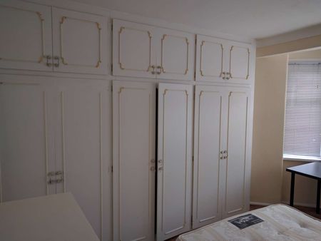 Kings Close - Photo 3
