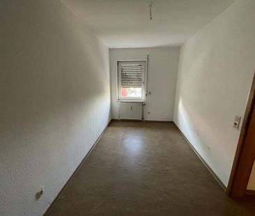 ACHTUNG REGISTRIERUNG BEI DER STADT NÖTIG! Nur für Gießener Seniorinnen & Senioren: Helle, gemütliche 3 Zimmer-Wohnung mit Balkon, Curtmannstr. 38, Gießen - Photo 3