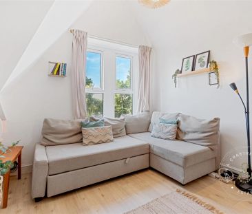 1 Bedroom Flat - Photo 3