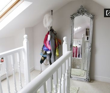 Room for rent in 5-bedroom apartment in Blackthorn, Dublin - Photo 5