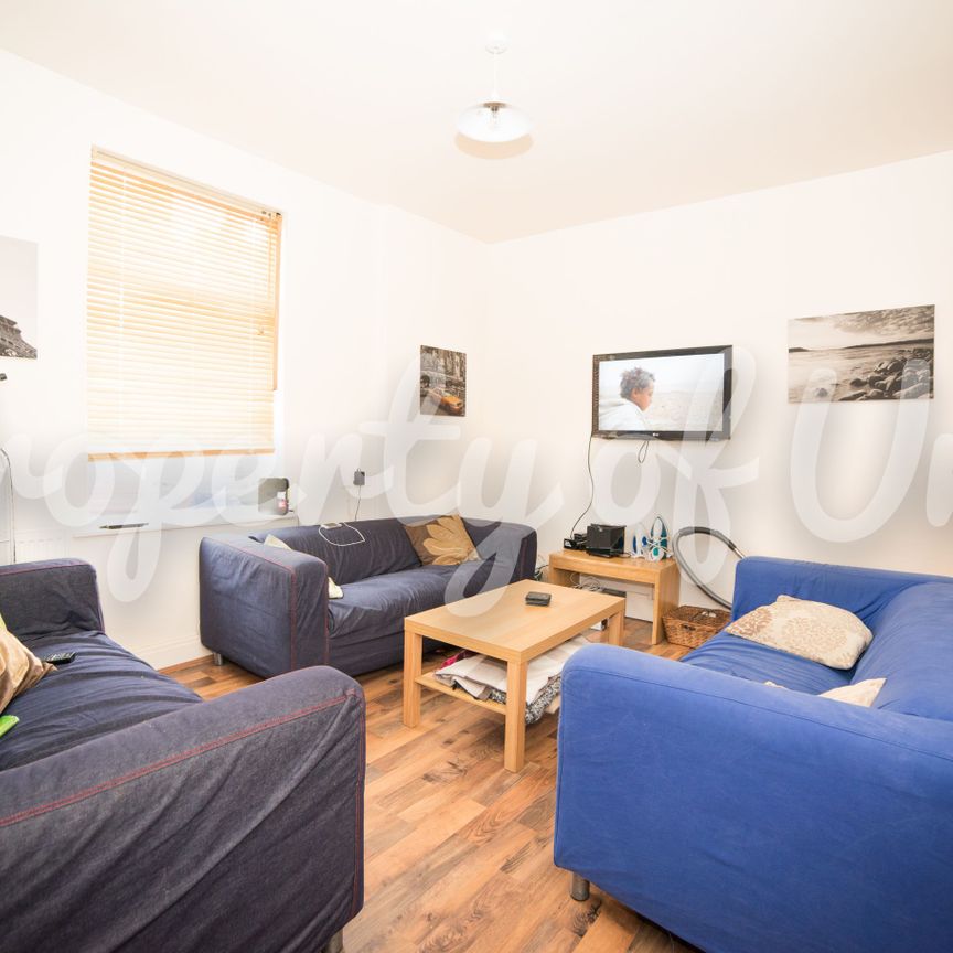 45 Midland Avenue, NG7 2FD, NOTTINGHAM - Photo 1