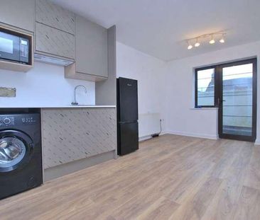 Sanford Mews, Epsom Road, Guildford, Surrey, GU1 - Photo 1