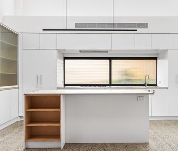 Architecturally designed Townhouse! - Photo 6