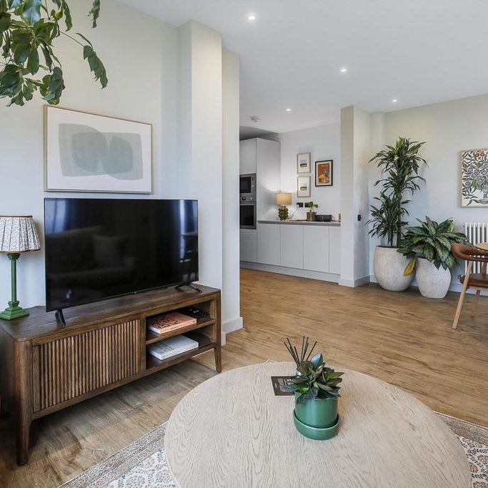 2 bedroom flat to rent - Photo 1