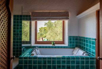 6 bedroom luxury Detached House for rent in Cala de Portinatx, Spain