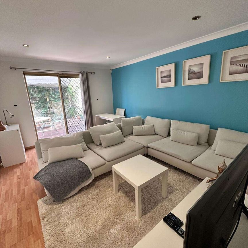 Scarborough - Photo 1