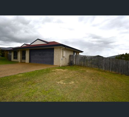 7 Riley Drive, Gracemere, Qld 4702 - Photo 3