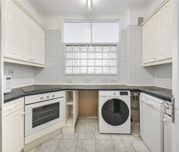 2 bedroom property to let - Photo 6