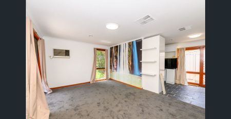 Beautiful 3 Bed room independent house available for rent - Photo 2