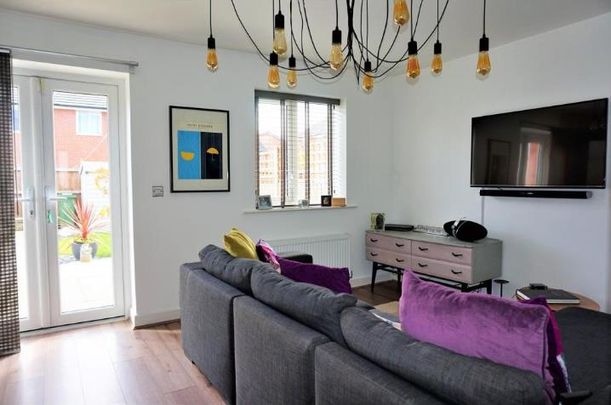 2 Bed Terraced House, Wardle Street, M40 - Photo 1