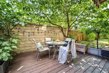 Ochota - 5pokoi, 145m2 z ogrodem ponad 200m2 - Фото 2