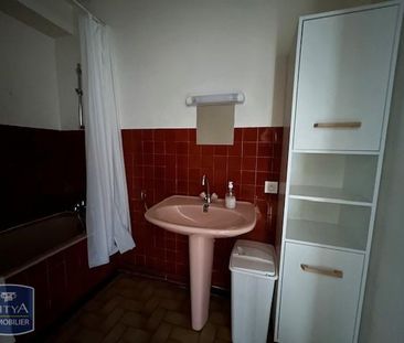 Location Appartement 1 pièce 42m² ST ETIENNE 42000 - Photo 1