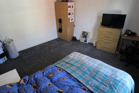 Thornville Mount, Hyde Park, LS6 1JX, Leeds - Photo 4