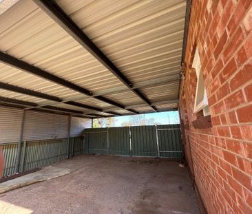 5 Shard Crescent - Photo 3