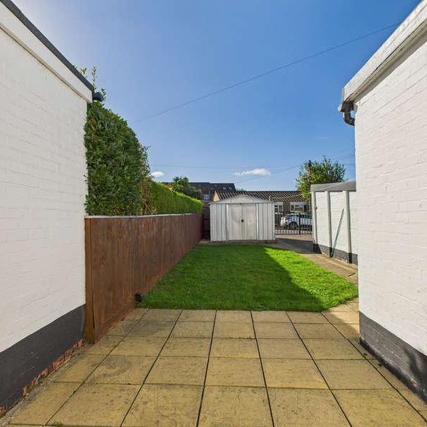 Aylesbury Road, Cuddington, Buckinghamshire, HP18 - Photo 1