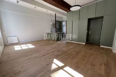 Appartement à louer à Paris 6Ème - Photo 3