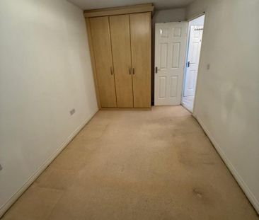 4 bedroom terraced house to rent - Photo 2