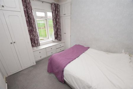 2 bedroom terraced house to rent - Photo 4