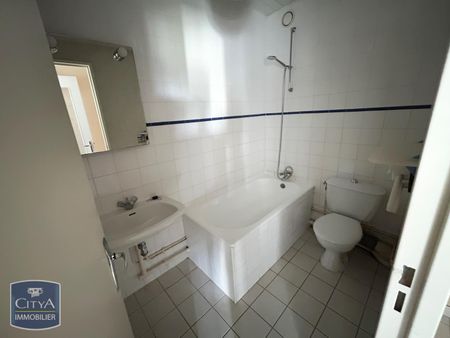 Location Appartement 2 pièces 45m² BOURGES 18000 - Photo 4