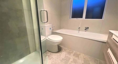 Modern & Close to Pukekohe Town - Photo 5