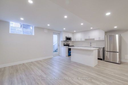 For Lease - 1101 Nugent Court Unit# Basement, Oshawa, Ontario - Photo 4