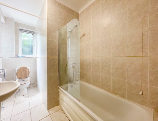 Hall Road, London, NW8 - Photo 1