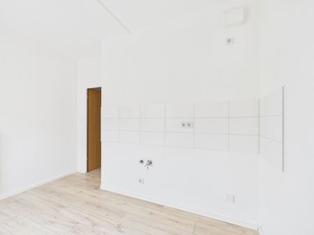 1-Raum-Wohnung mit Balkon auf dem südlichen Sonnenberg - Photo 2