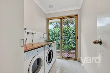 “Peaceful Villa!” - Photo 3