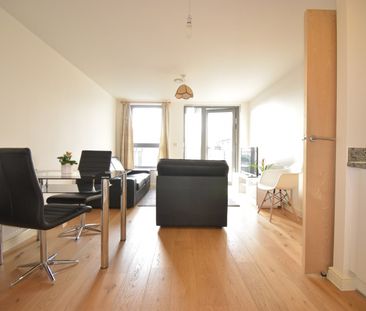 1 Bed Flat, Fulneck Pl, E1 - Photo 2