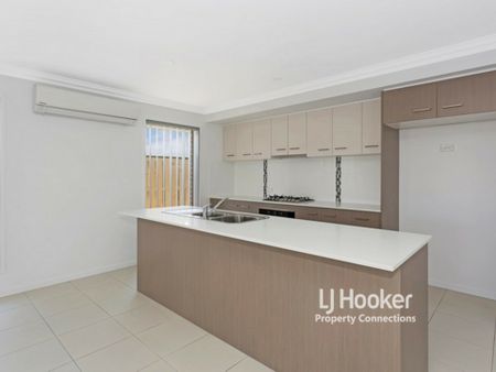 SOUGHT AFTER CAPESTONE - Photo 3