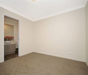 Comfortable Family Home - Photo 3