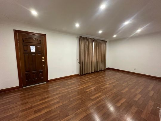 For Lease - 6688 Bellevue Street Unit# 1, Niagara Falls, Ontario - Photo 1